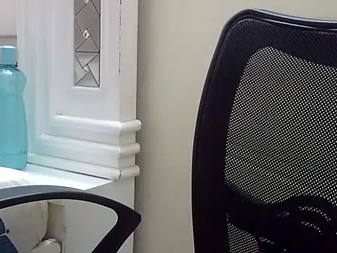 Snapshot of Simranjeet_kaur26 chatting on October 10, 2025, 12:28 pm Simranjeet kaur26 online show from October 10, 2025, 12:28 pm