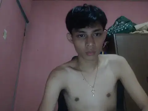 Snapshot of Kyoshi_19 chatting on July 6, 2026, 7:37 am Kyoshi 19 online show from July 6, 2026, 7:37 am