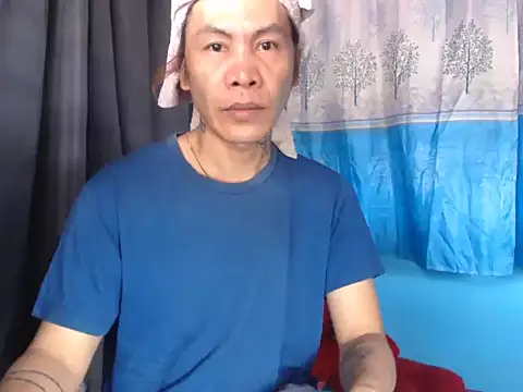 Snapshot of YourTopweng chatting on May 1, 2026, 3:33 am YourTopweng online show from May 1, 2026, 3:33 am