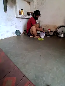 RAYI Queen 3 online show from October 8, 2025, 3:30 am