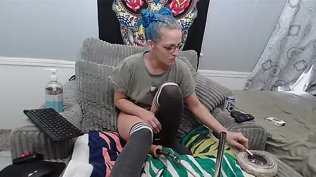 Snapshot of amymatthews92 chatting on February 17, 2026, 3:42 pm amymatthews92 online show from February 17, 2026, 3:42 pm