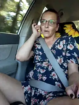 amymatthews92 online show from November 1, 2025, 7:41 pm