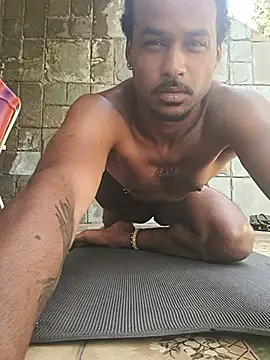 Snapshot of MisterLoaas chatting on August 7, 2026, 12:55 pm MisterLoaas online show from August 7, 2026, 12:55 pm