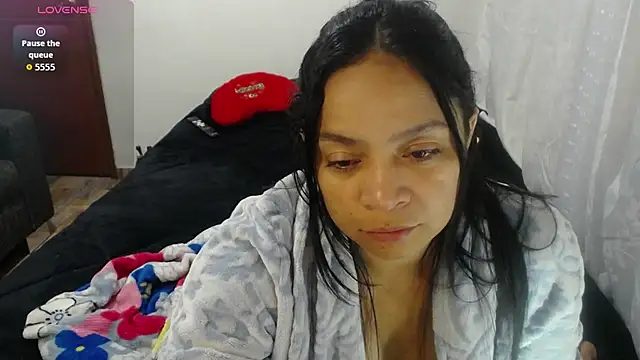 Snapshot of Sara_cute92 chatting on March 7, 2026, 6:42 am Sara cute92 online show from March 7, 2026, 6:42 am