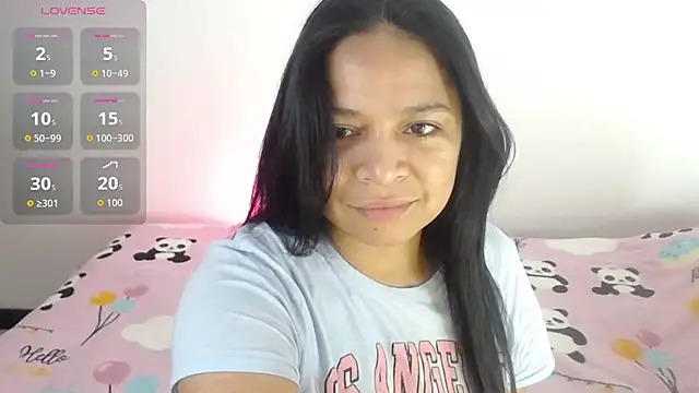 Snapshot of Sara_cute92 chatting on November 8, 2025, 9:57 am Sara cute92 online show from November 8, 2025, 9:57 am