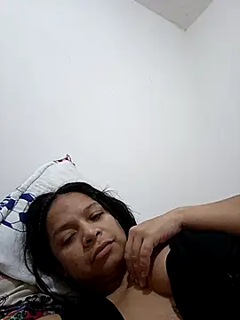 Snapshot of Sara_cute92 chatting on November 3, 2025, 11:25 am Sara cute92 online show from November 3, 2025, 11:25 am