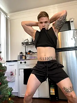 Snapshot of King_Kev_ chatting on November 10, 2025, 5:51 pm King Kev online show from November 10, 2025, 5:51 pm