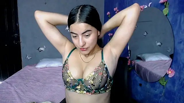 Snapshot of Karina_sweet1 chatting on October 10, 2025, 4:08 pm Karina sweet1 online show from October 10, 2025, 4:08 pm