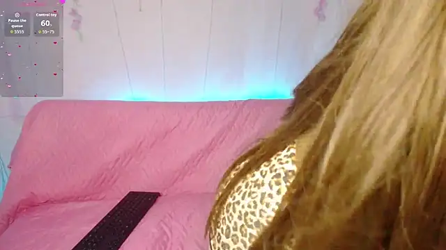 RosseCollins online show from April 25, 2026, 1:08 am
