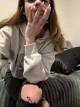 Snapshot of SeccySerena chatting on October 18, 2025, 5:37 pm SeccySerena online show from October 18, 2025, 5:37 pm