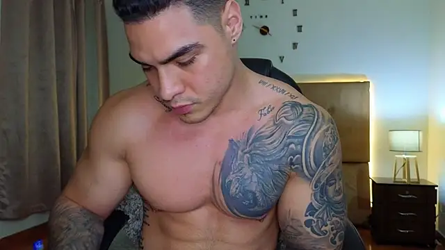 Snapshot of Steven_Velez chatting on November 19, 2025, 1:38 am Steven Velez online show from November 19, 2025, 1:38 am