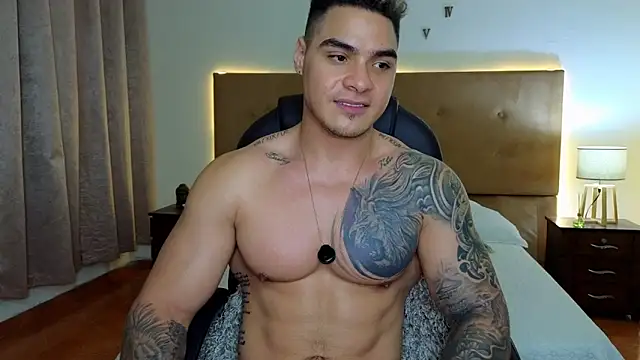 Snapshot of Steven_Velez chatting on October 17, 2025, 8:50 am Steven Velez online show from October 17, 2025, 8:50 am