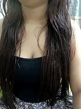 Snapshot of loving_candy chatting on October 10, 2025, 10:32 pm loving candy online show from October 10, 2025, 10:32 pm