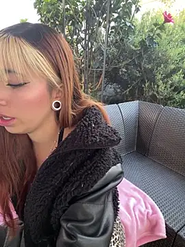 Sallem Pink online show from November 27, 2025, 11:21 am