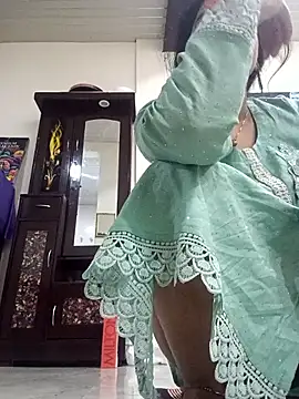 kajal 01raj online show from November 5, 2025, 5:10 am