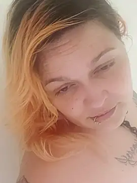 Jynxthefoxyfuck online show from September 18, 2025, 2:42 pm