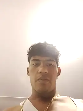 Snapshot of Lale-Adrian chatting on December 17, 2025, 11:54 pm Lale-Adrian online show from December 17, 2025, 11:54 pm