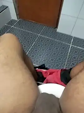 Snapshot of Lale-Adrian chatting on December 14, 2025, 10:59 pm Lale-Adrian online show from December 14, 2025, 10:59 pm