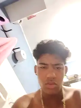 Lale-Adrian online show from February 24, 2026, 10:27 am