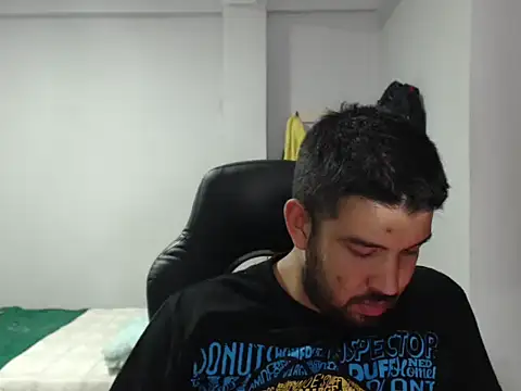 Axel11113 online show from November 20, 2025, 2:56 am