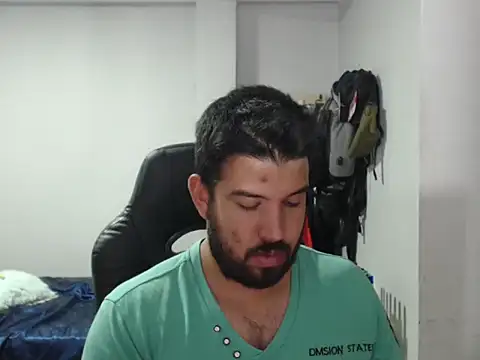 Axel11113 online show from October 21, 2025, 4:01 am