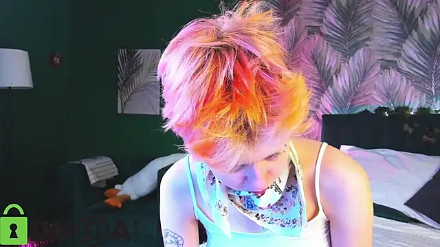 CarolineRichter online show from December 19, 2025, 1:20 am