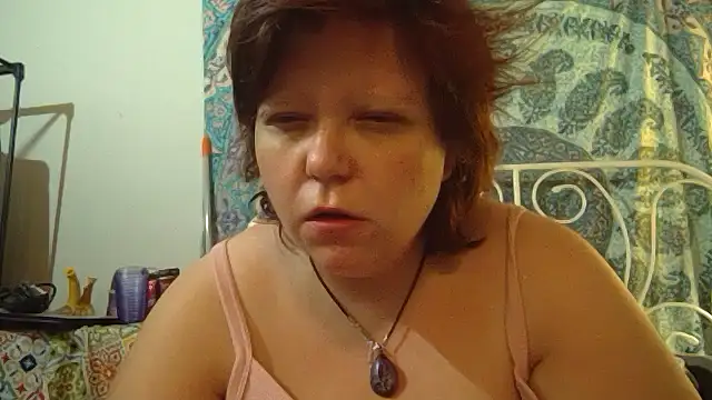 Snapshot of g0lden_are0las89 chatting on September 17, 2025, 10:06 am g0lden are0las89 online show from September 17, 2025, 10:06 am