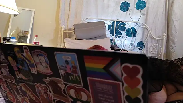 g0lden are0las89 online show from February 6, 2026, 7:10 pm