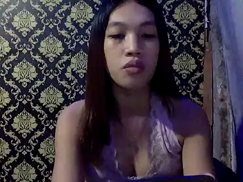 Snapshot of your_wifey chatting on November 7, 2025, 12:42 pm your wifey online show from November 7, 2025, 12:42 pm