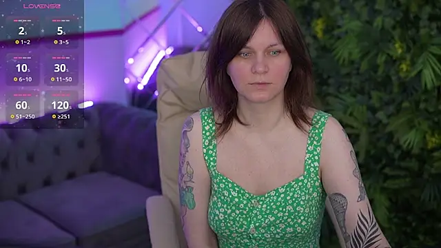 TinaMelt online show from May 3, 2026, 6:44 pm