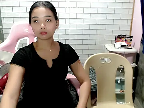 Snapshot of Rainea149 chatting on February 7, 2026, 2:58 pm Rainea149 online show from February 7, 2026, 2:58 pm