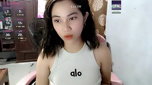 Snapshot of Rainea149 chatting on June 27, 2026, 1:50 pm Rainea149 online show from June 27, 2026, 1:50 pm