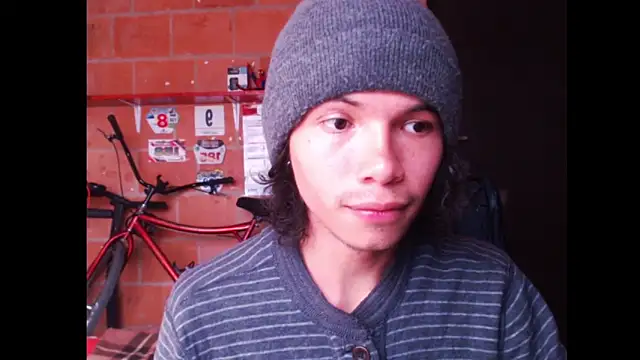 Xoxo Smiles online show from September 24, 2025, 8:37 pm