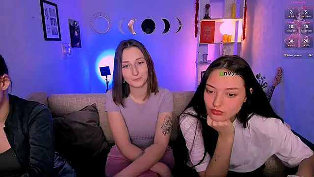 eva smiith  online show from April 30, 2026, 5:47 am