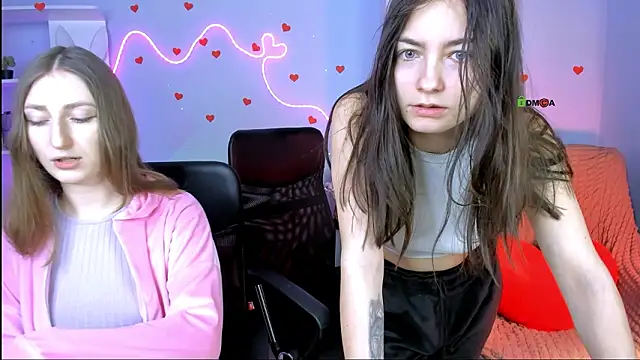 eva smiith  online show from February 18, 2026, 6:44 am