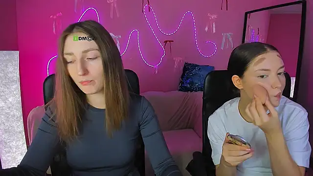 eva smiith  online show from March 10, 2026, 6:50 am