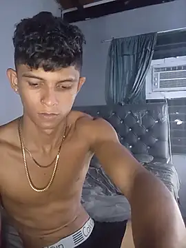 Snapshot of God_Eros_23cm chatting on May 1, 2026, 11:21 pm God Eros 23cm online show from May 1, 2026, 11:21 pm