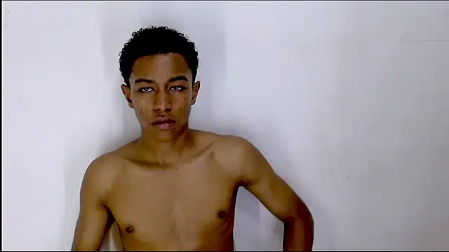 Rocco Grey online show from September 19, 2025, 7:18 pm