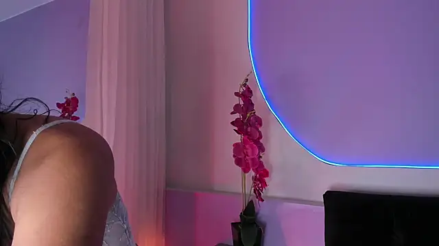 Snapshot of _HAANNAH_ chatting on November 27, 2025, 7:58 pm HAANNAH online show from November 27, 2025, 7:58 pm