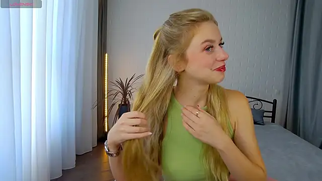 KelsiWest online show from September 21, 2025, 5:34 am