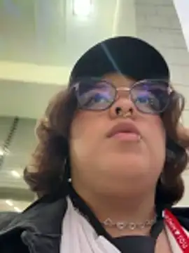 lulukawai16 online show from April 28, 2026, 11:20 pm