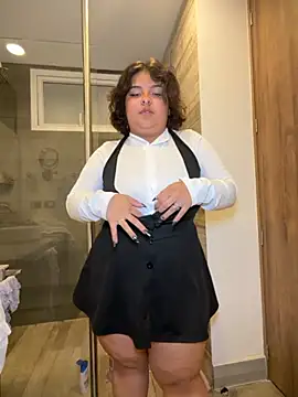 lulukawai16 online show from April 30, 2026, 12:39 am
