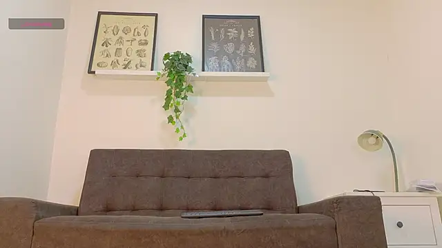 Snapshot of RiriiBrunette__ chatting on March 25, 2026, 7:35 pm RiriiBrunette online show from March 25, 2026, 7:35 pm