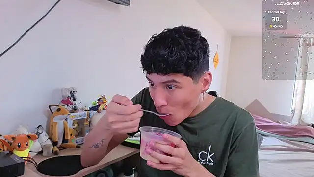 LuClawthorne  online show from March 19, 2026, 3:34 pm