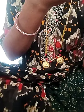 Snapshot of NISHU-TELUGU chatting on November 5, 2025, 5:10 am NISHU-TELUGU online show from November 5, 2025, 5:10 am