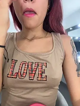 Snapshot of amber_sparkle chatting on July 16, 2026, 12:35 pm amber sparkle online show from July 16, 2026, 12:35 pm