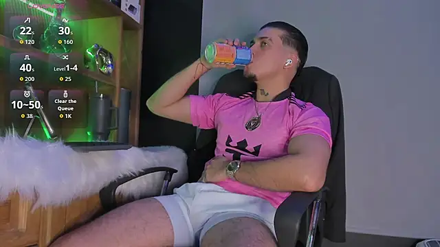 Snapshot of Gael_williams1 chatting on November 19, 2025, 1:16 am Gael williams1 online show from November 19, 2025, 1:16 am