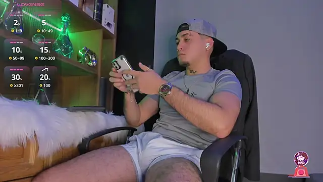 Snapshot of Gael_williams1 chatting on November 5, 2025, 8:23 pm Gael williams1 online show from November 5, 2025, 8:23 pm