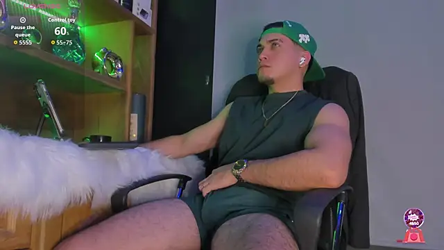 Snapshot of Gael_williams1 chatting on October 9, 2025, 8:37 am Gael williams1 online show from October 9, 2025, 8:37 am