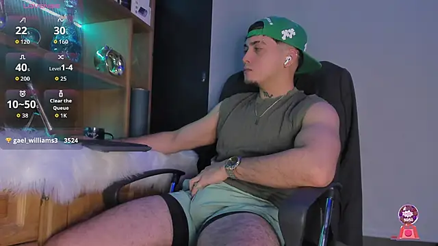 Snapshot of Gael_williams1 chatting on November 10, 2025, 1:43 am Gael williams1 online show from November 10, 2025, 1:43 am